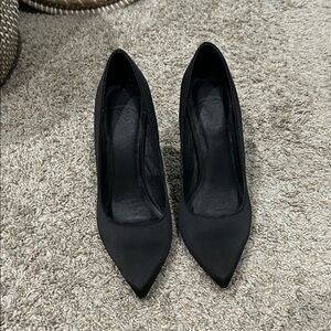 Elegant Black Women's Pumps